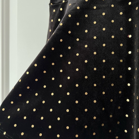 Black & Gold Velvet Dress - Picture 3 of 3